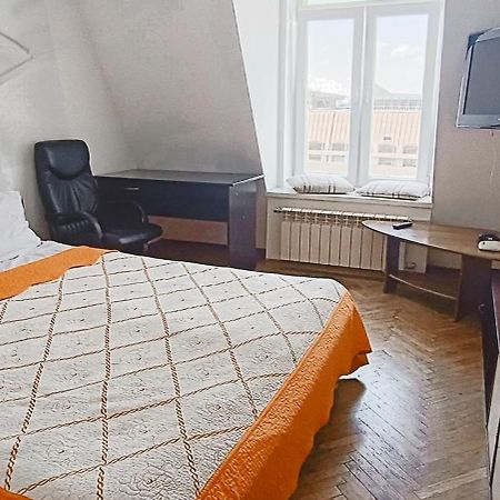 Апартаменти В Центрі На Галицький Для Чотирьох ลวีฟ ภายนอก รูปภาพ